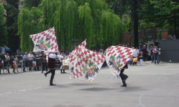 [PHOTOGALLERY] 2012 – Gli Alfieri partecipano al “Festival delle bandiere” – Artena (ROMA)